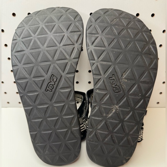 Teva Original Universal Sport Sandals Women’s 7 Black and White Geometric Print - Picture 12 of 15